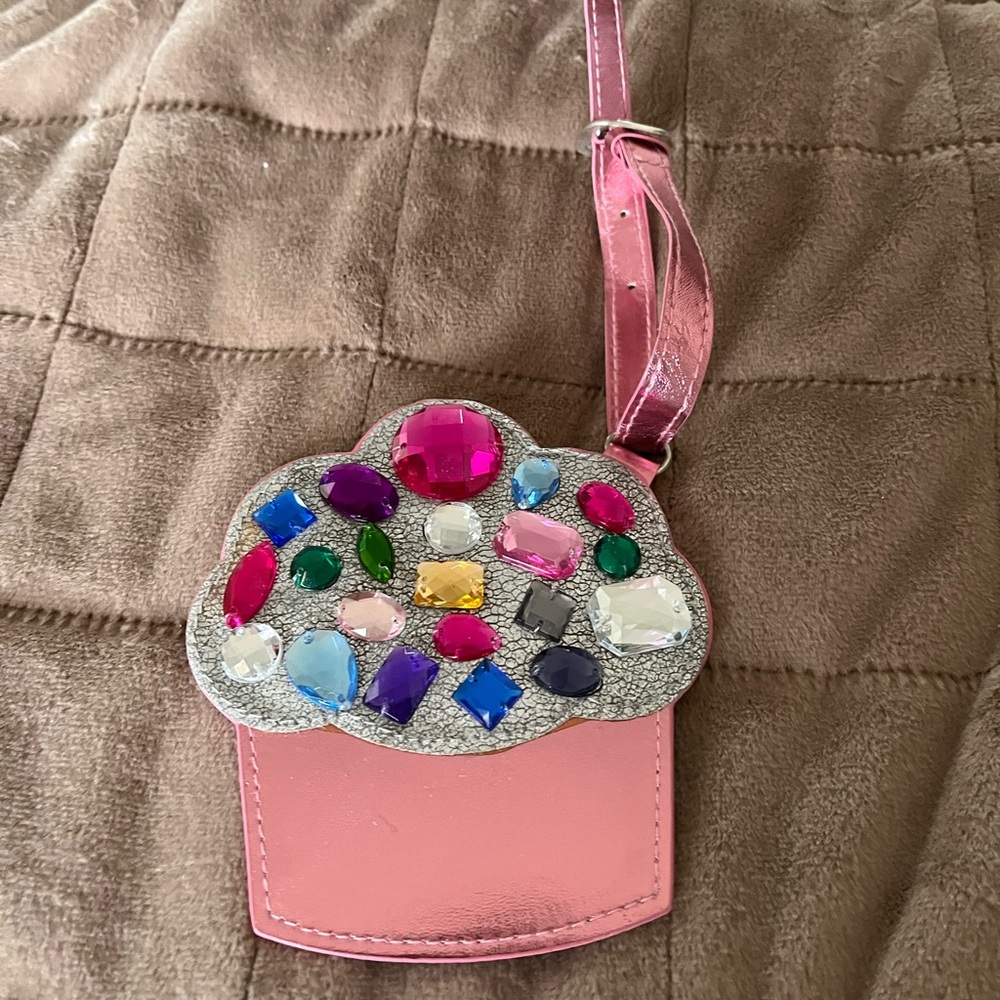 Pink cupcake baggage tag